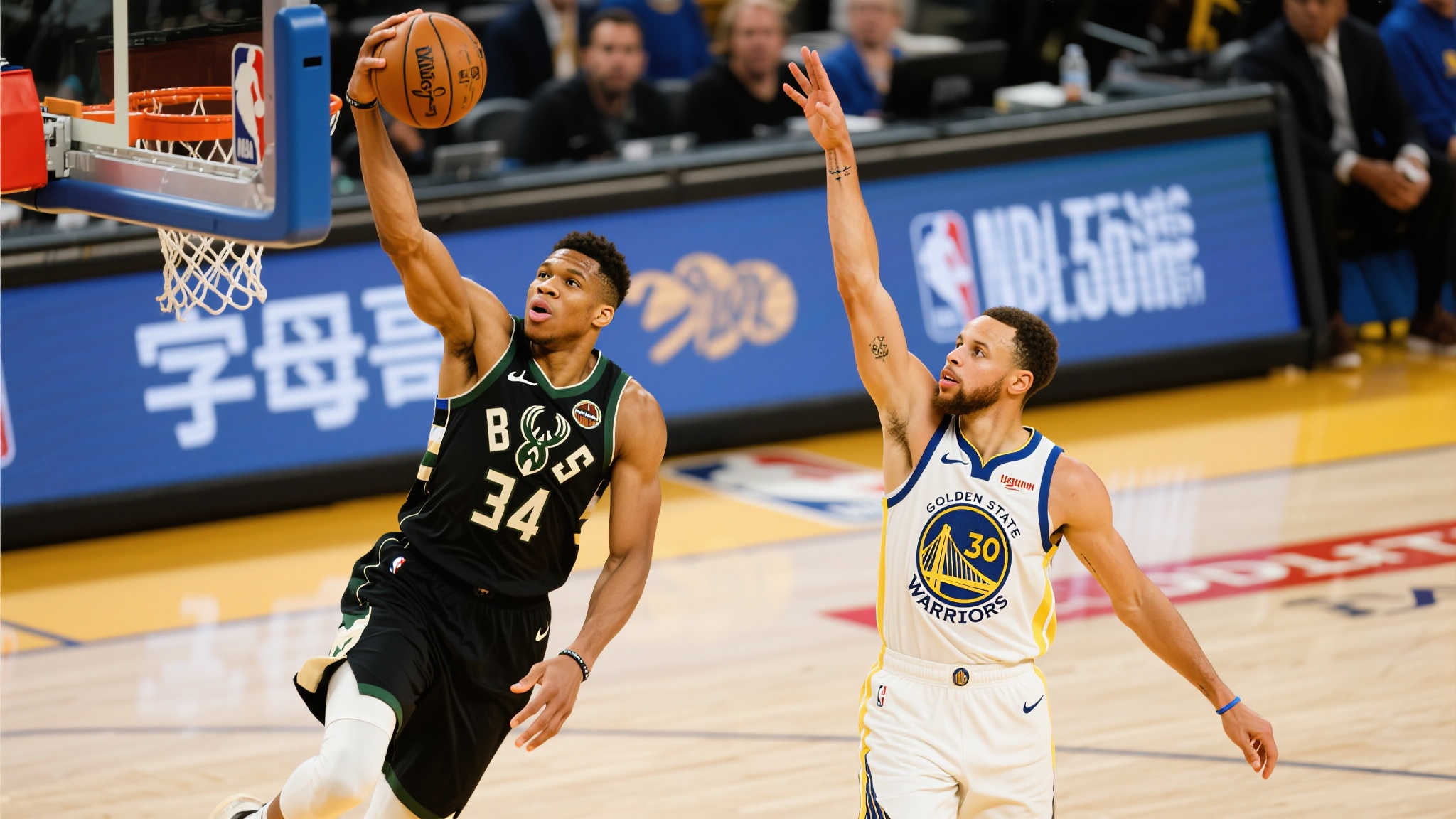 動作出現拉 動作出現拉